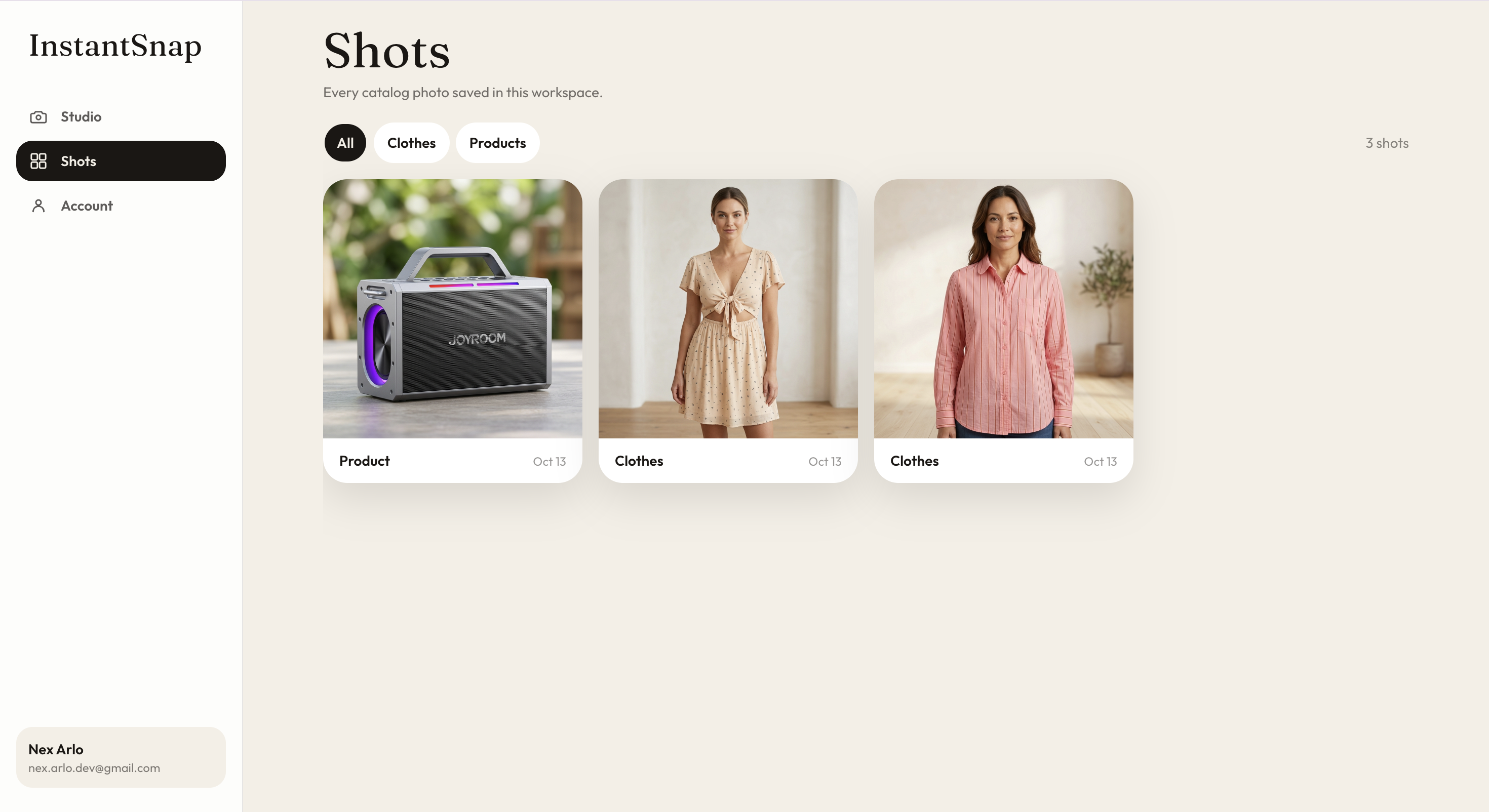The InstantSnap shots library of clothes and product catalog photos
